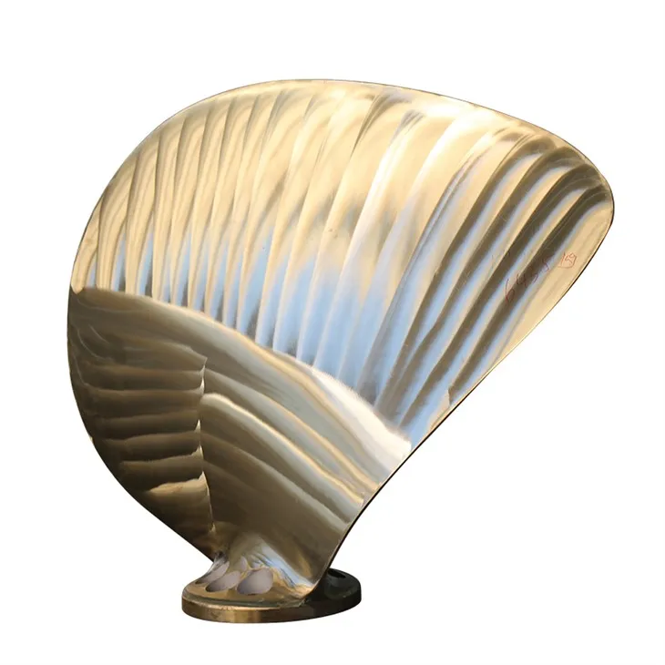 Stone-Throwing Ship Propeller